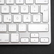 hellgold_kontakt_tastatur.jpg